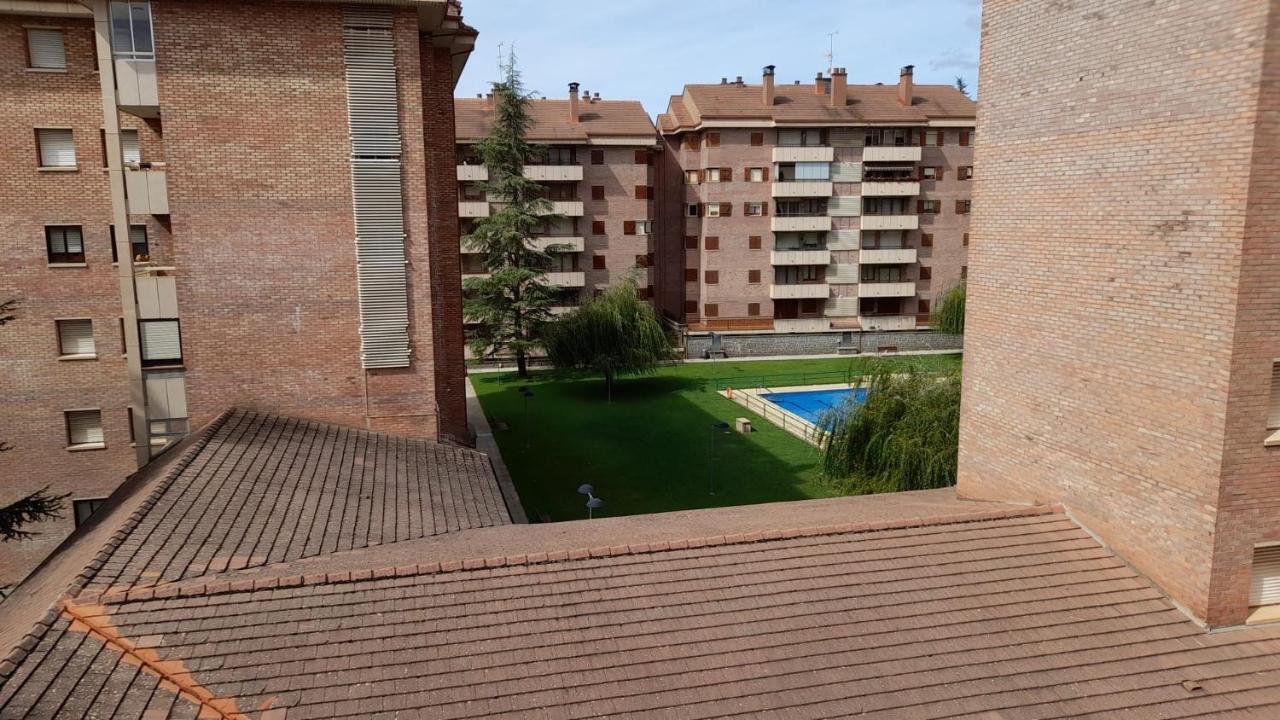 Apartamento Callizo Jaca Bagian luar foto